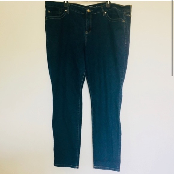 Torrid Dark Wash Skinny Jeans Size 24R - Picture 2 of 5